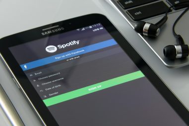 Lyssna på musik överallt med hjälp av Spotify